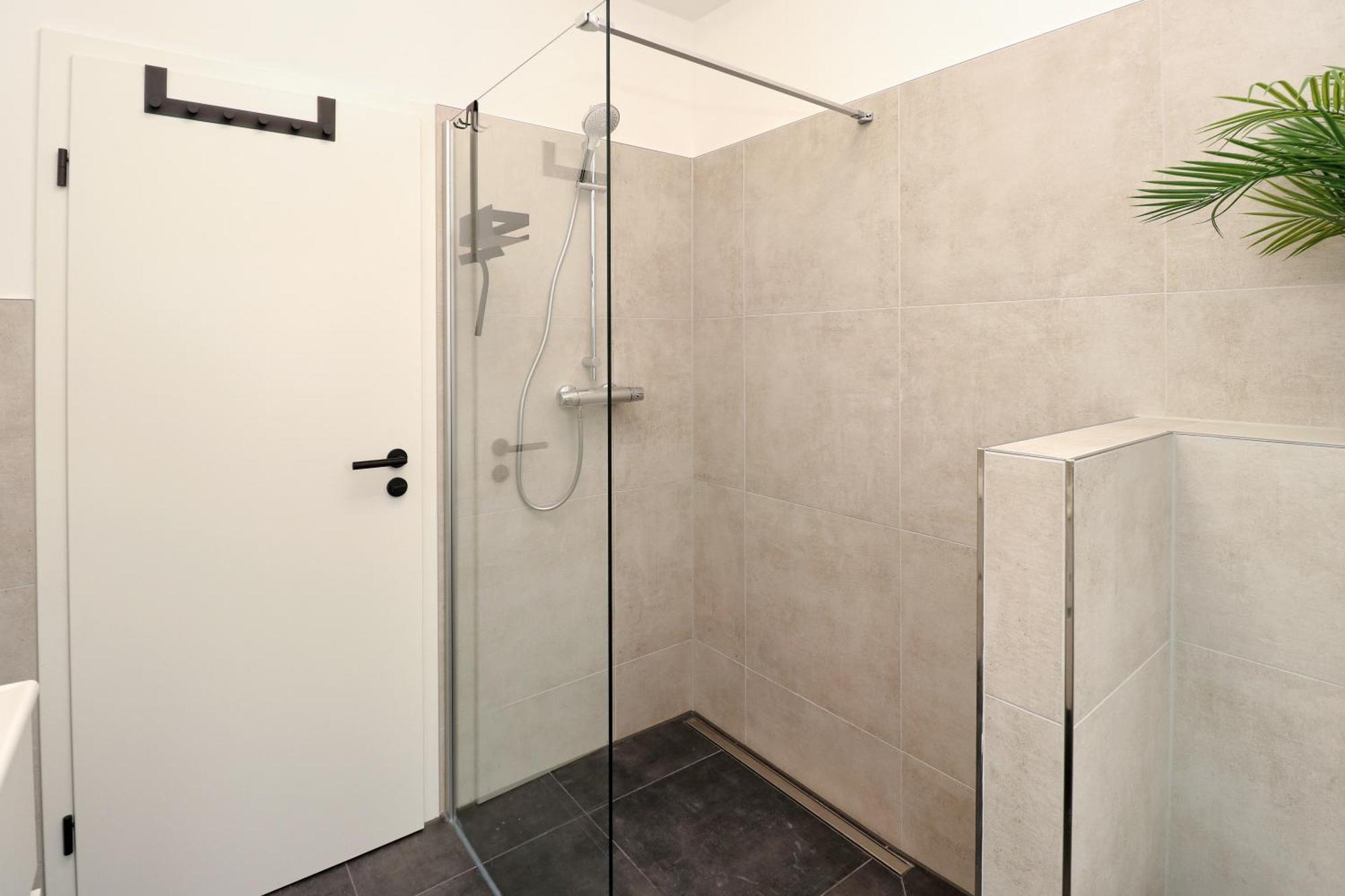 Lightplace - Moderne Apartments In Braunschweig - Balkon - Netflix - Am Kanal Bagian luar foto